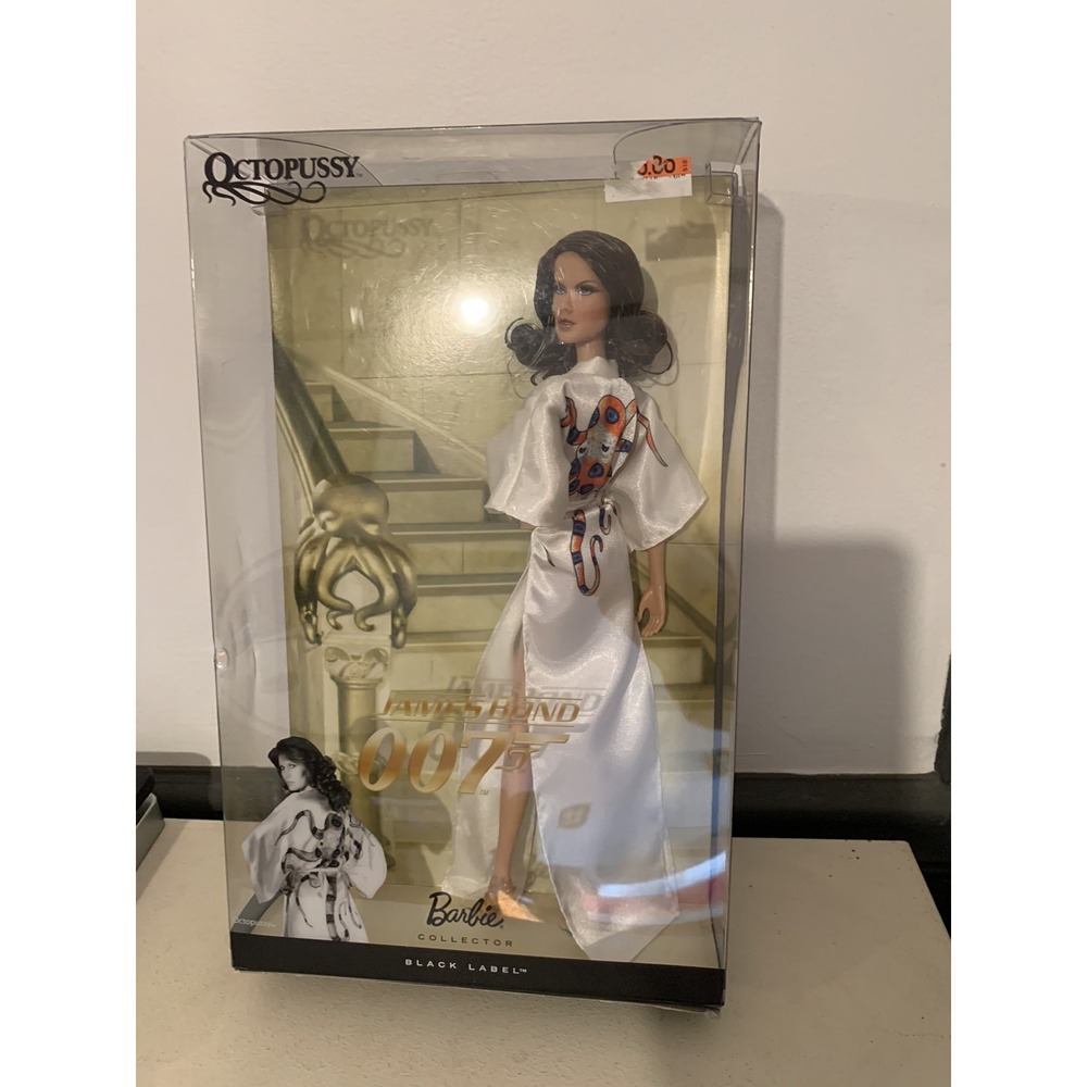 OCTOPUSSY JAMES BOND 007 - 2010 - BARBIE COLLECTOR BLACK LABEL‎ NEW IN BOX